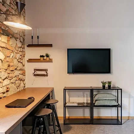 Apartment Breuer *