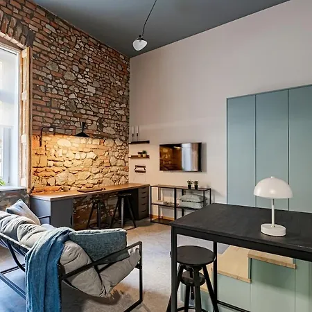 Breuer Apartment Pécs